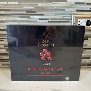 D'Or Skincare 24K Red Caviar Vitamin E Mask - Black and Red